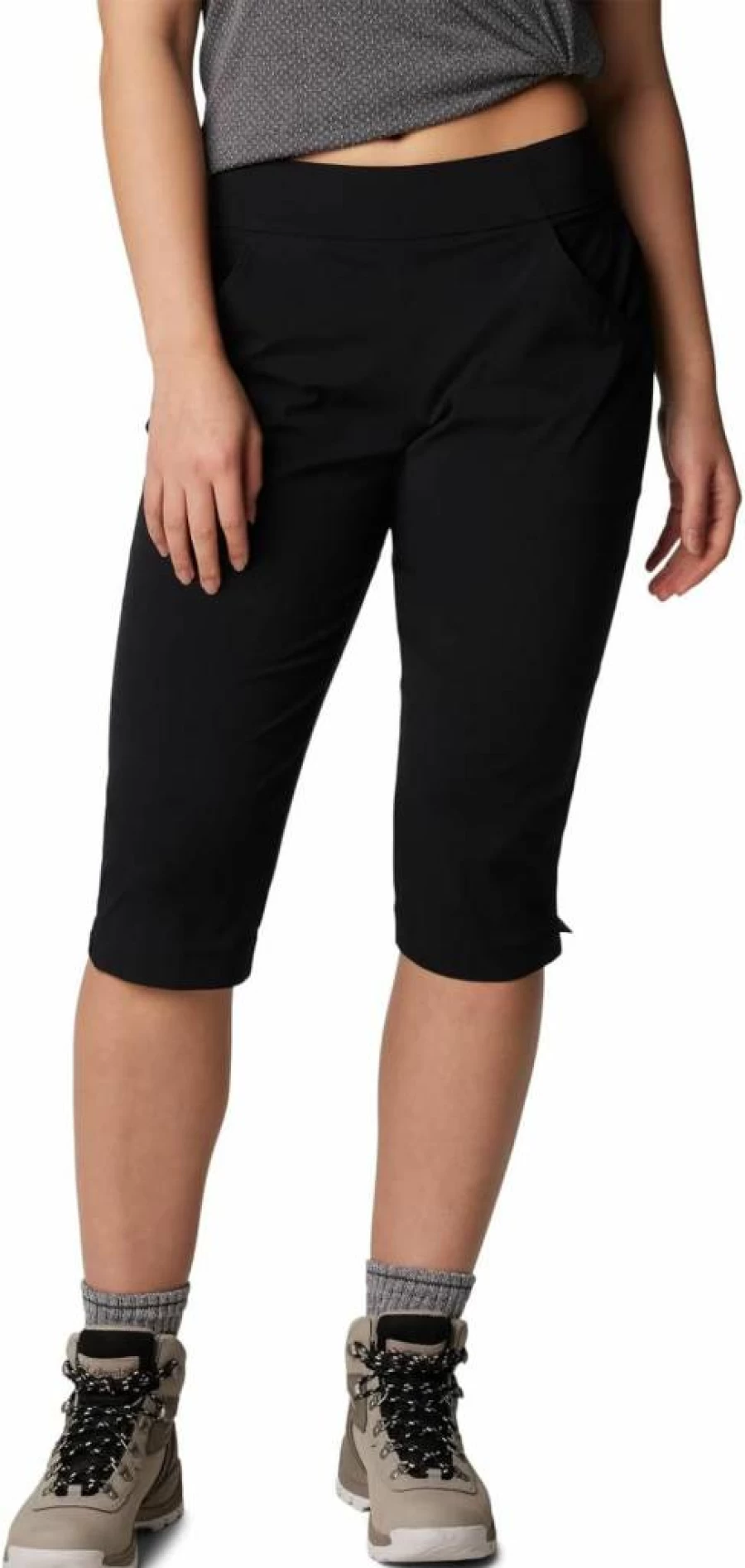 Columbia Women's Casual Capri Pants with Sun Protection & Stain Resistance – Lightweight Outdoor & Travel Comfort
